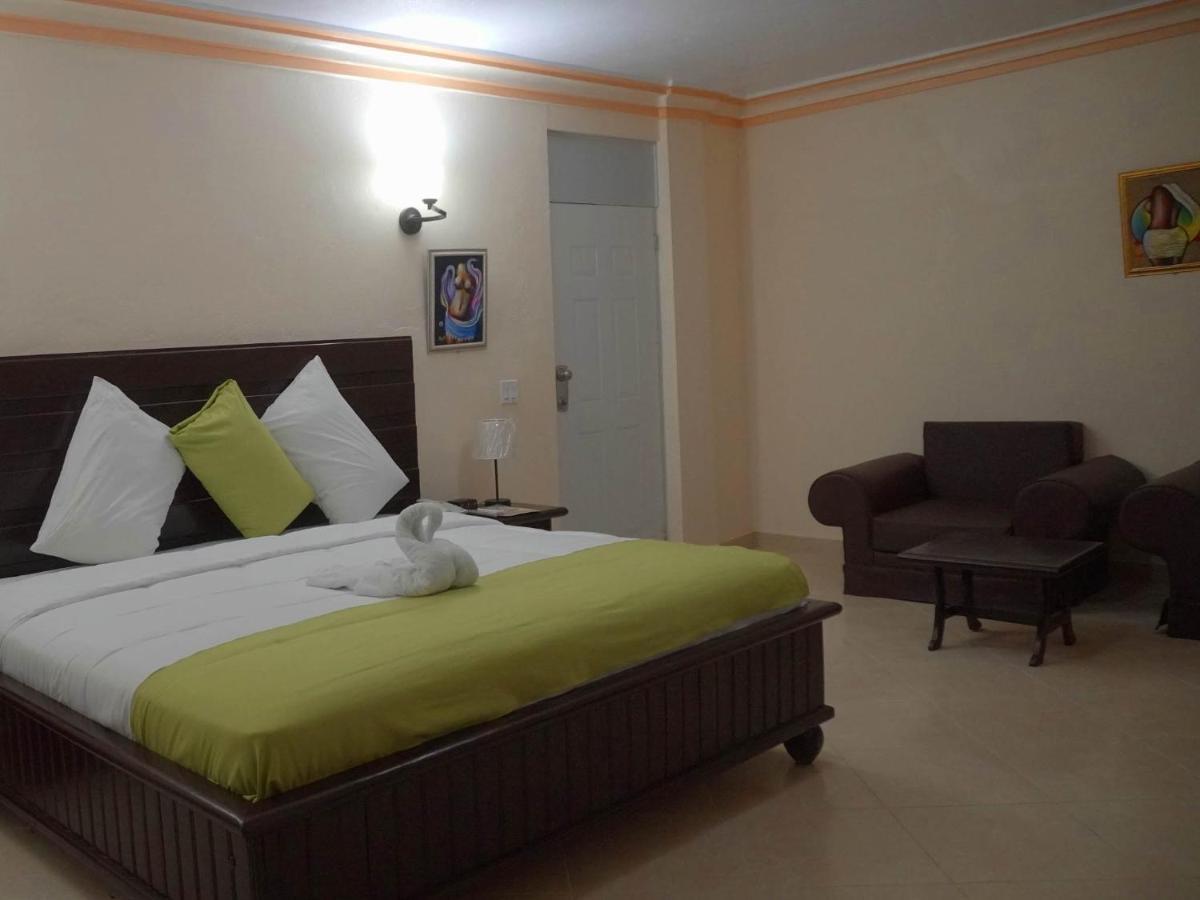 La Pepiniere Hotel Pétionville 外观 照片