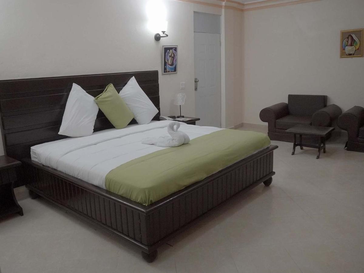 La Pepiniere Hotel Pétionville 外观 照片